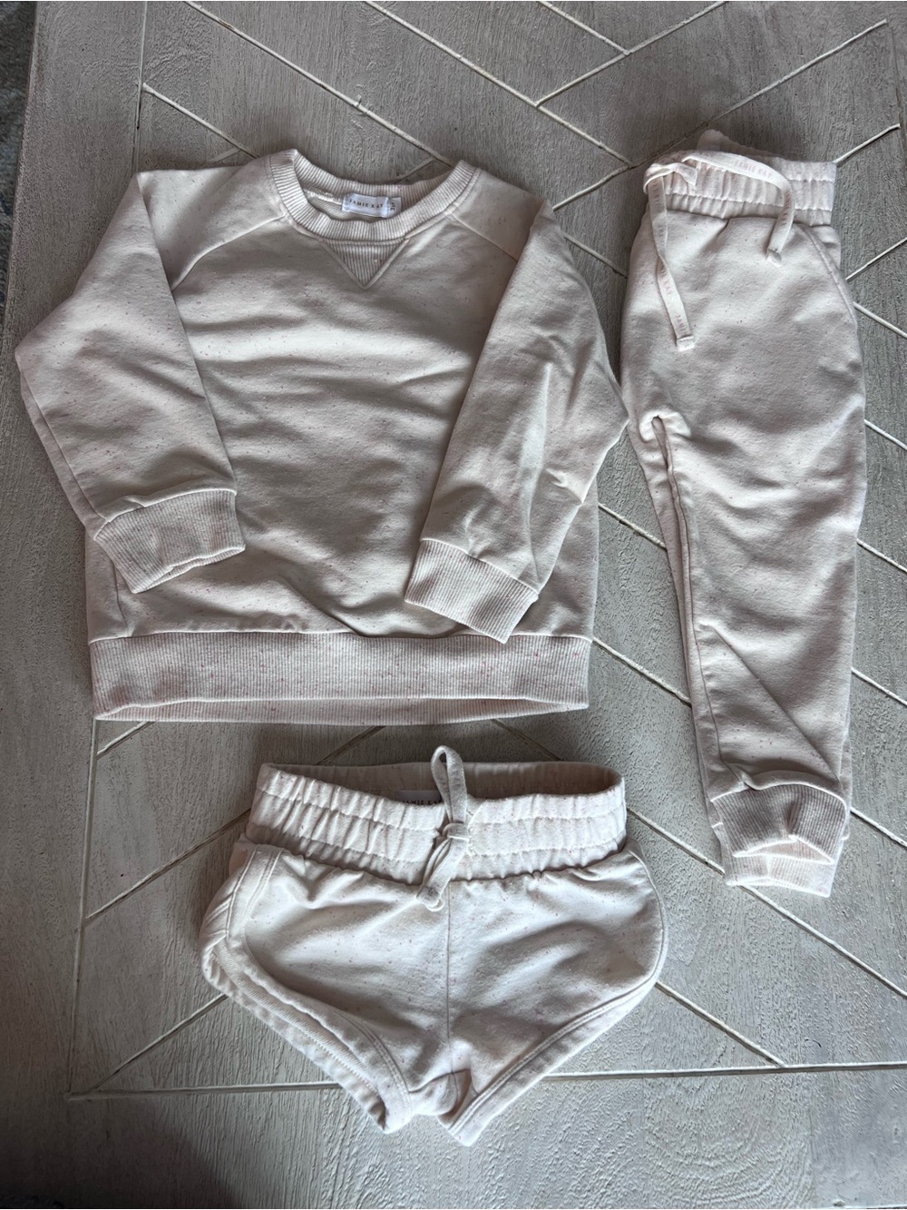 Jamie Kay English fleck sweatshirt/ sweatpants/ shortie bundle 3Y